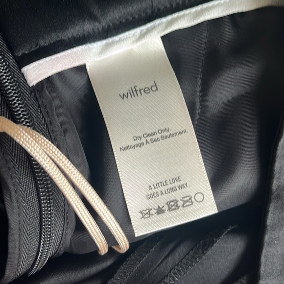 Wilfred satin dress pants with white pinstripe - Picture 3 of 6